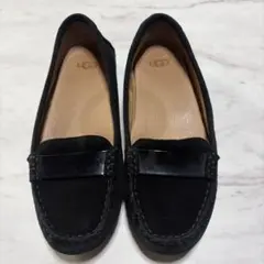 【UGG】スエード ローファー ブラックのサムネイル