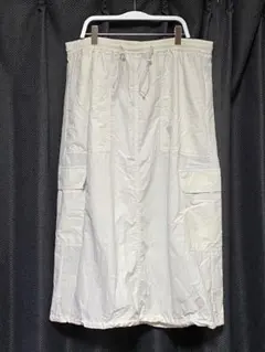 GUジーユー 新品テックカーゴミディスカート　丈短め　XXL