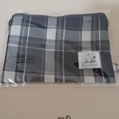 スヌーピー チェック柄ポーチ