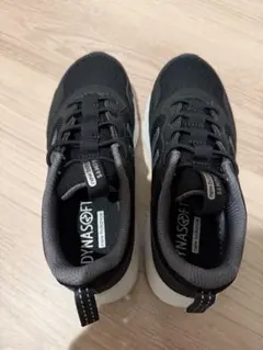 ニューバランススニーカー ブラック　Sampher