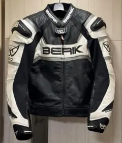 «新品未使用»BERIK 革ツナギ ホワイト/ブラック 2025年最新】Yahoo!オークション -ベリック ツナギの中古品