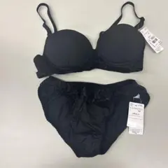 アベイル　ブラック Mサイズ ブラジャーショーツセットのサムネイル