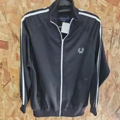 良品　FRED PERRY トラックジャケット ブラック Sのサムネイル