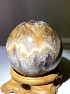 7-50新品】紫、白のアメジストの虹あり結晶の中に花がポツポツ、瑪瑙に