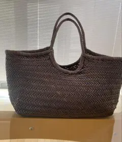 Item thumbnail for item e00fc455-a030-41f9-866c-4cf7ba71d439