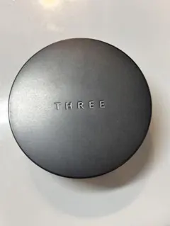 THREE アドバンスドエシリアル ルースパウダー 02のサムネイル