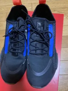 adidas NMD_R1 V2 NMD_DATA スニーカー