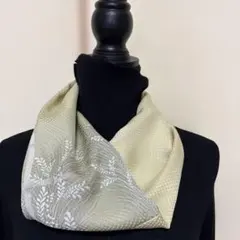 ひねりスヌード　短い　着物リメイク　ハンドメイド　正絹