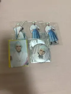 刀ミュ 巴形薙刀 缶バッジ アクスタ 目出度歌誉花舞 祝玖寿 ランダムカード