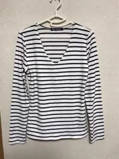 Vネック　カットソー　 白黒ボーダー　 未使用
