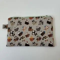 ふかふかポーチ　フラットポーチ　 ネコ柄ポーチ ネコ好きさんにおすすめです♡