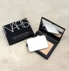 NARS ライトリフレクティング セッティングパウダー プレスト FOGのサムネイル