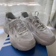 adidas オズガイアのサムネイル