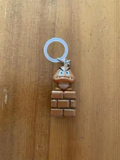 スーパーマリオ　 目じるしアクサリー　クリボウ
