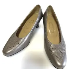 Item thumbnail for item f460abf5-bc32-481c-890c-fdc197bec1ad