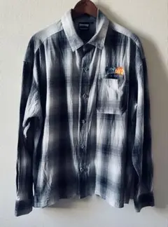THRASHER チェック柄 長袖シャツ ポケット付きのサムネイル