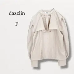 ダズリン dazzlin【F】ケープ付きピンタックブラウス 長袖 ベージュのサムネイル