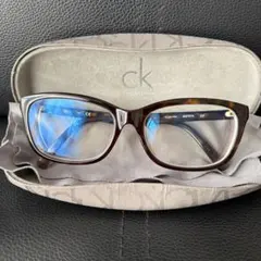 お買い得♪Calvin Klein メガネ　度入りのサムネイル
