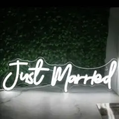 Item thumbnail for item 82e102b2-a949-48ef-81a3-46cdf9bd63c9