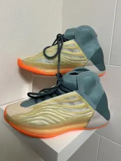 adidas YEEZY Quantum "Hi-Res Coral"