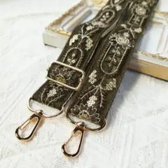 PM280 | インド刺繍リボン スマホストラップ　グリーン　カーキ