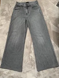 UNIQLO グレー ワイドデニムパンツ　22(56cm)