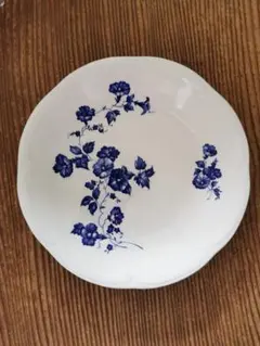 花形 小鉢 白釉 陶器 輪花皿　アスティエ　アッシュペーフランス 花形 小鉢 白釉 陶器 輪花皿 アスティエ アッシュペーフランス - メルカリ