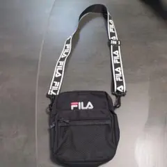 FILA フィラショルダーバッグ ブラック