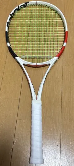 新品未使用！新色ピュアストライク98 G2 ウインザーオンラインショップバボラ ピュアストライク 98 16/19