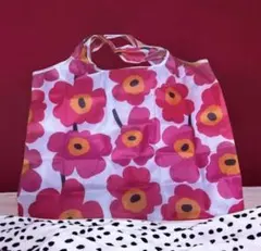 花柄　エコバッグ大容量 マリメッコ柄 北欧　赤