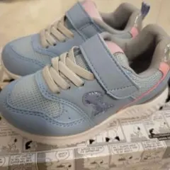 スヌーピー　スニーカーのサムネイル