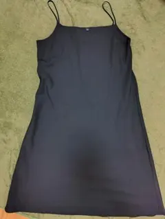 ユニクロ　ブラックキャミソール　ロング