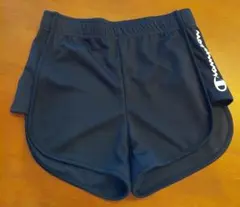 Champion 黒 ショートパンツ