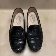 TOD'S トッズ エナメル フラットシューズ紺 - メルカリ