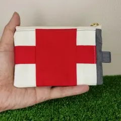 勝負服風ミニファスナーポーチ　ゴールドシップ　本体カラー：芦毛　推し馬