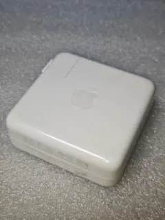 Apple 61W USB-C電源アダプタ