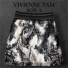 セール‼️VIVIENNE TAMヴィヴィアンタム　フレアスカート S レディースのサムネイル