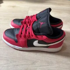 Air Jordanのサムネイル