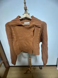 オレンジ色 長袖 クロップドニット M