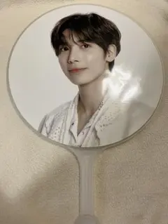 テヒョン　うちわセット 2025年最新】テヒョン うちわ txtの人気アイテム - メルカリ