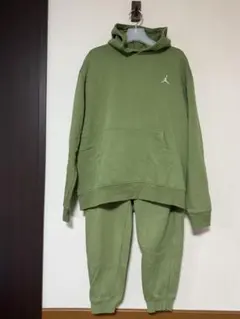 Item thumbnail for item 067e0f4e-868b-4b7c-a017-3401c49602a4