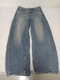 バレルレッグジーンズ
