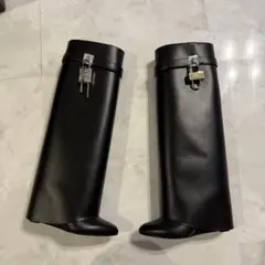 Givenchy Shark Lock ブラック ロングブーツのサムネイル