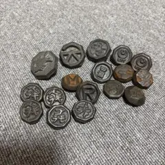 ベーゴマ　鋳物　金属製六角形　コマ　貴重　レア　昭和レトロ　日本製 ベーゴマ ① ベイゴマ 昭和レトロ 駒 コマ 野球 力士 プロレス - メルカリ