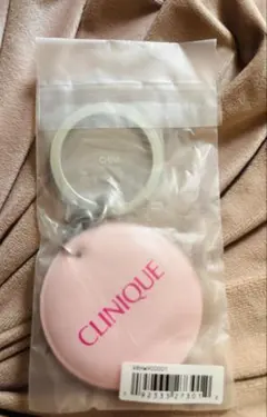 CLINIQUE ピンクリボンキャンペーン2026 キーホルダー（非売品）