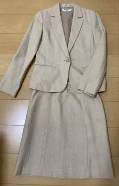 NATURAL BEAUTY BASIC ベージュラメ入り⭐︎スカートスーツ L