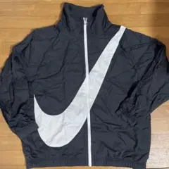 Nike ナイロンジャケット　Sサイズ