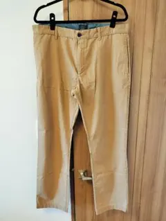 Gap KHakis ベージュ テーパード チノパン