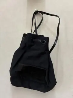 TRUSSARDI 巾着型 リュック ブラックのサムネイル