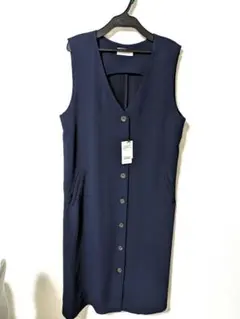 Vネックジャンパースカート